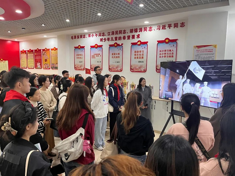 金灣團隊訪珠峰，團隊一體共進步——金灣區(qū)教育系統(tǒng)團、隊干培訓班到珠峰實驗學校交流訪問1_調(diào)整大小.jpg