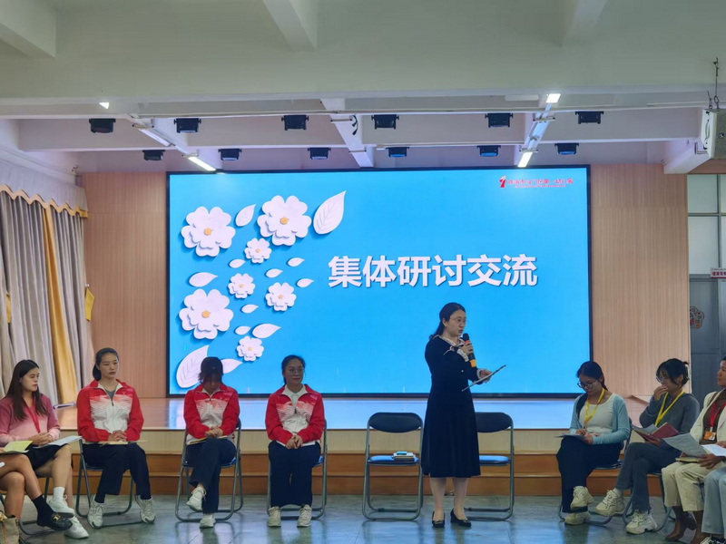 教以精進(jìn)，沿途花開——互動樂園之幼兒園游戲教學(xué)的實踐與分享 (2)_調(diào)整大小.jpg