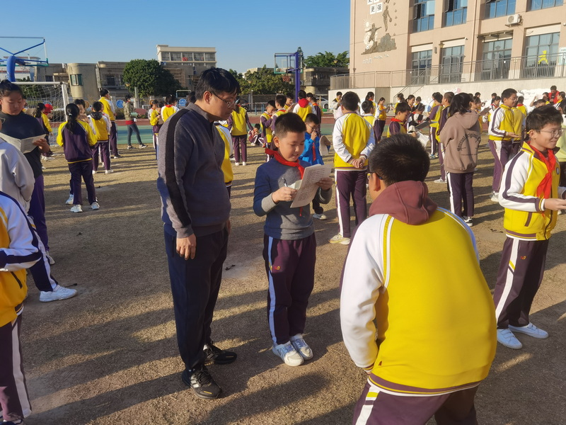 4.高年級學生在背誦_調(diào)整大小.jpg